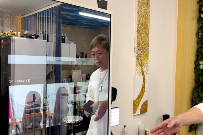 ECILAの説明をする田口 高徳さん（オーナー）