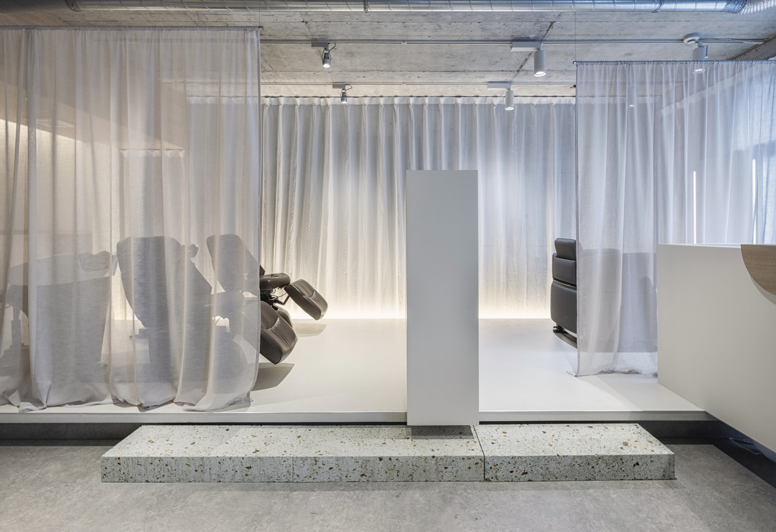 シャンプーブース